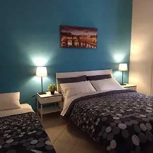 Amoraroma, Economy With Shared Bathrooms Konukevi
