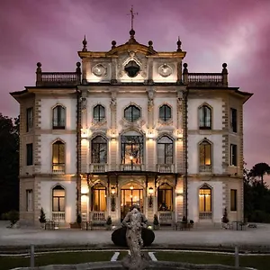 Borghi 4* Varano Borghi